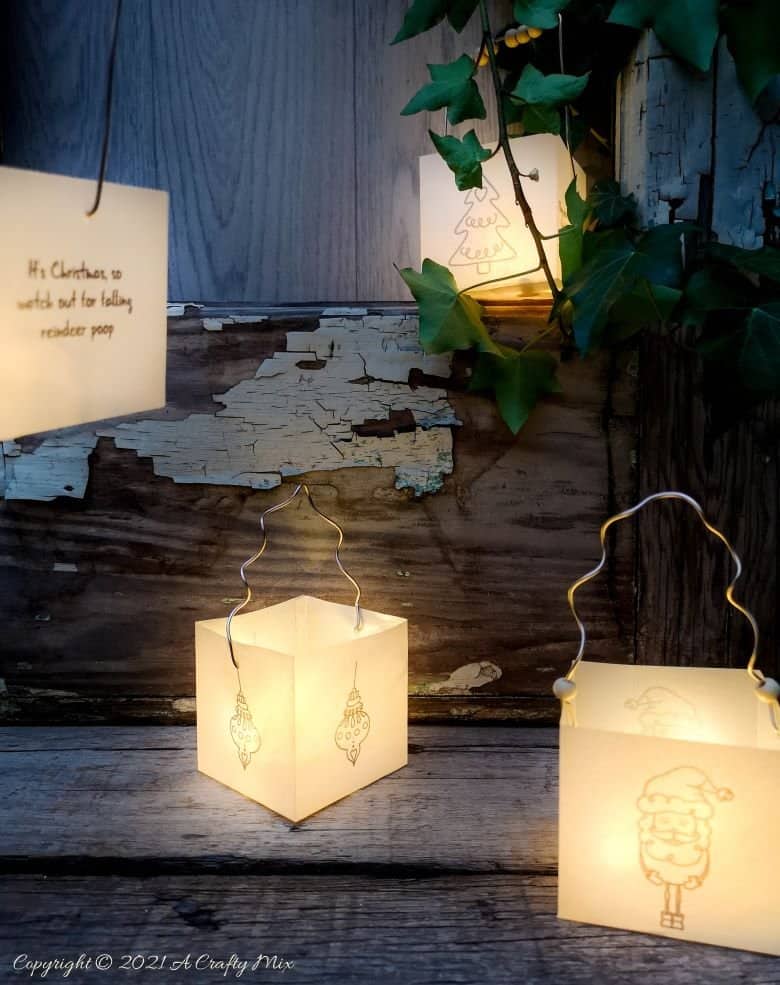 When unexpected guests tell you they'll be popping round later and you haven't starting decorating for Christmas yet, then these 10-minute budget-friendly Christmas box lights are just the thing you need. #ChristmasLightsDIY #ACraftyMIx #BoxLights #EasyCrafts