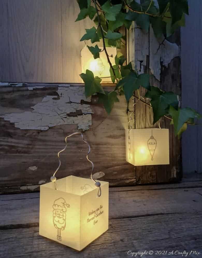 When unexpected guests tell you they'll be popping round later and you haven't started decorating for Christmas yet, then these 10-minute budget-friendly Christmas box lights are just the thing you need. #ChristmasLightsDIY #ACraftyMIx #BoxLights #EasyCrafts
