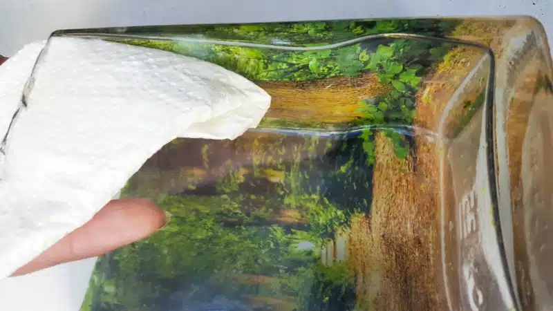 Clean the glass really well with alcohol wipes or acetone