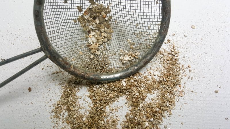 Squish the vermiculite through a tea strainer