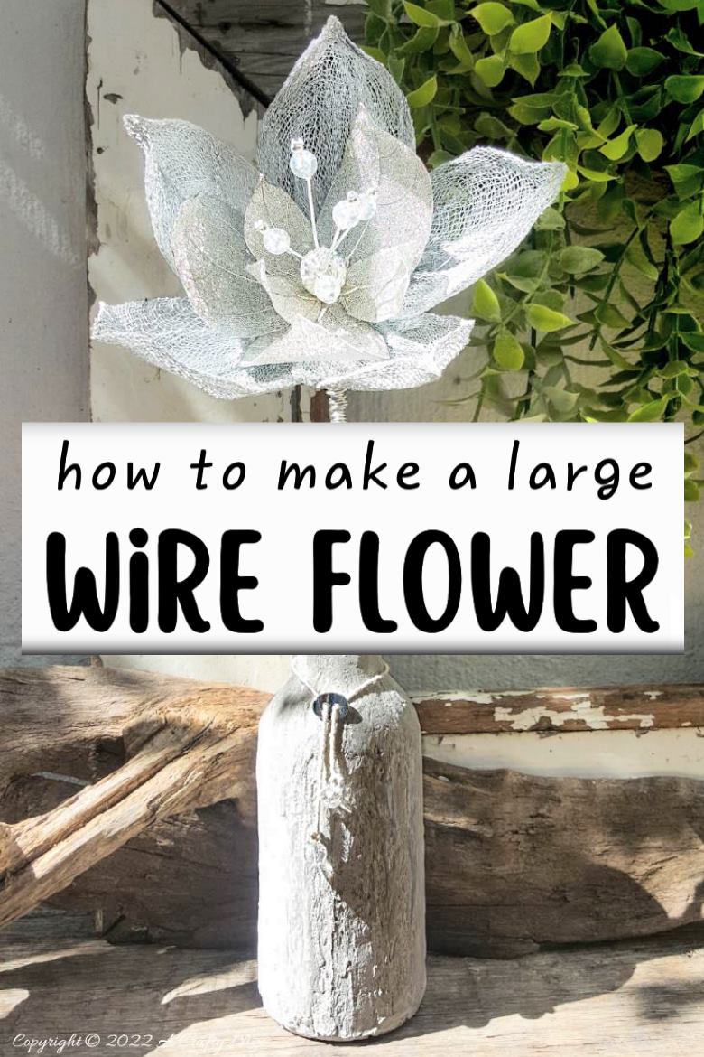 This easy-to-follow tutorial will show you how to make a large wire flower. It&rsquo;s simple, dramatic and will add hint of boho glam to your home d&eacute;cor. #WireArt #ACraftyMix #HomeDecor