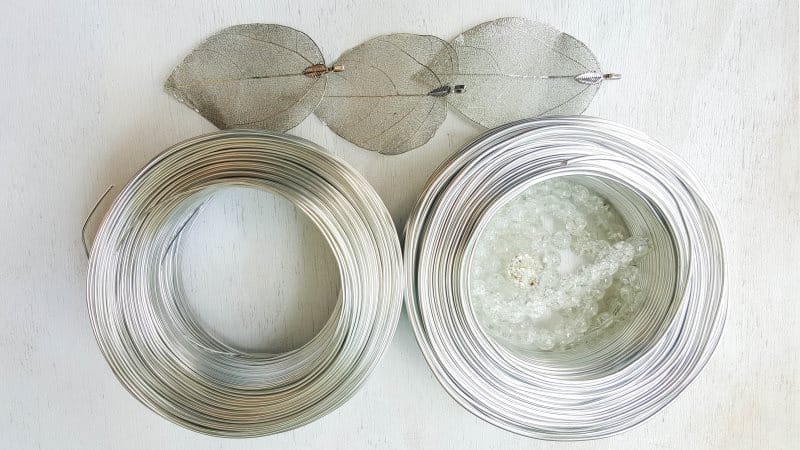 What you need to make a large wire flower