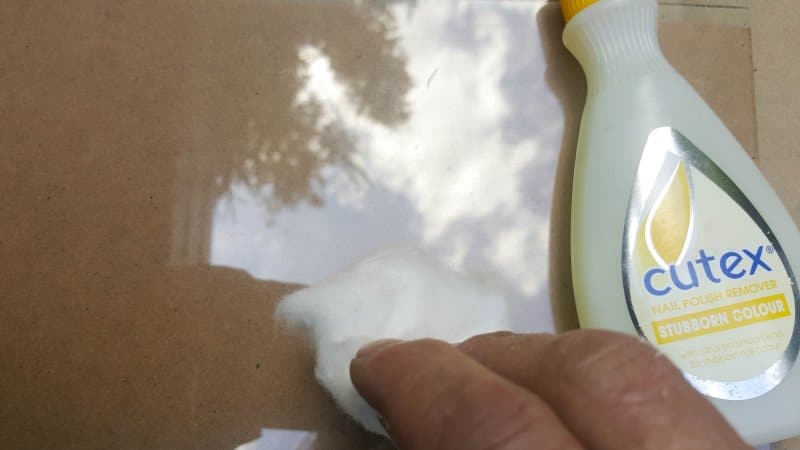 Clean the glass well with acetone