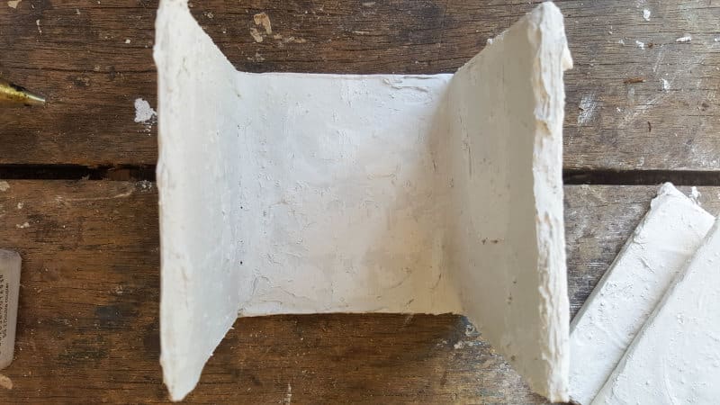 Leave the pieces to dry