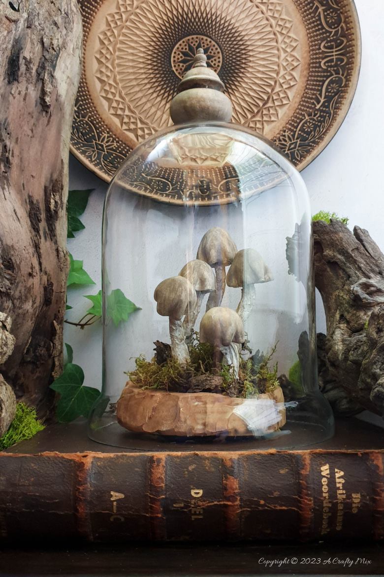 From whimsical toadstools to realistic-looking fungi, mushroom crafts are a fun and creative activity that can be enjoyed by all age groups. Join us on the blog was we show you how to make these magical clay mushrooms that light-up to add a little charm to your home d&eacute;cor. Step-by-step tutorial @ #ACraftyMix