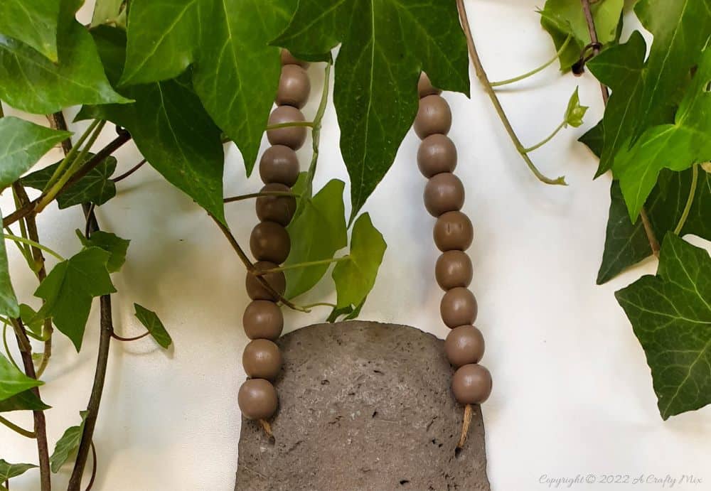 Are you looking for something special to add to your garden, yard, or patio? Look no further than this easy-peasy rustic cross. I&rsquo;ll show you how to make your own using an inexpensive concrete sand mold. It&rsquo;s a fun craft idea and a great beginner project if want to start playing around with concrete. Get the full tutorial @ACraftyMix