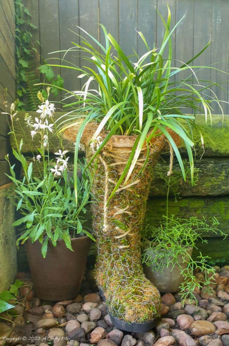 Are you looking for a beautiful and natural-looking planter that will add character and rustic charm to your outdoor space? This Leprechaun-approved mossy boot planter is the perfect solution! It&rsquo;s both budget-friendly and easy to make. Get the how-to video and detailed tutorial @ACraftyMix