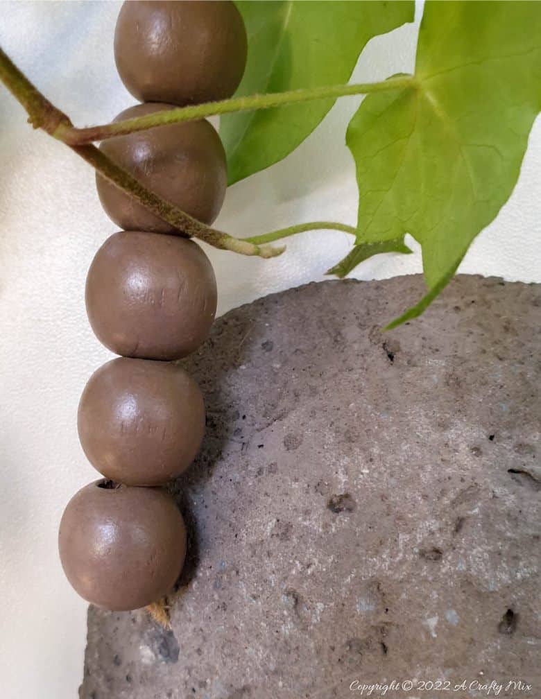 Are you looking for something special to add to your garden, yard, or patio? Look no further than this easy-peasy rustic cross. I&rsquo;ll show you how to make your own using an inexpensive concrete sand mold. It&rsquo;s a fun craft idea and a great beginner project if want to start playing around with concrete. Get the full tutorial @ACraftyMix