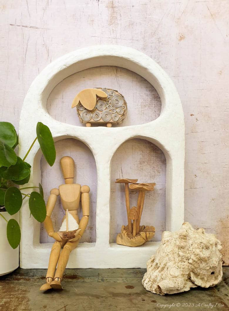 We all have special objects we want to display. This DIY project will show you how to make a Flintstone-inspired concrete shelf that will let you showcase all those trinkets in a fun and unique way. It's easy to do and looks great in any space. Get the full tutorial @ACraftyMix