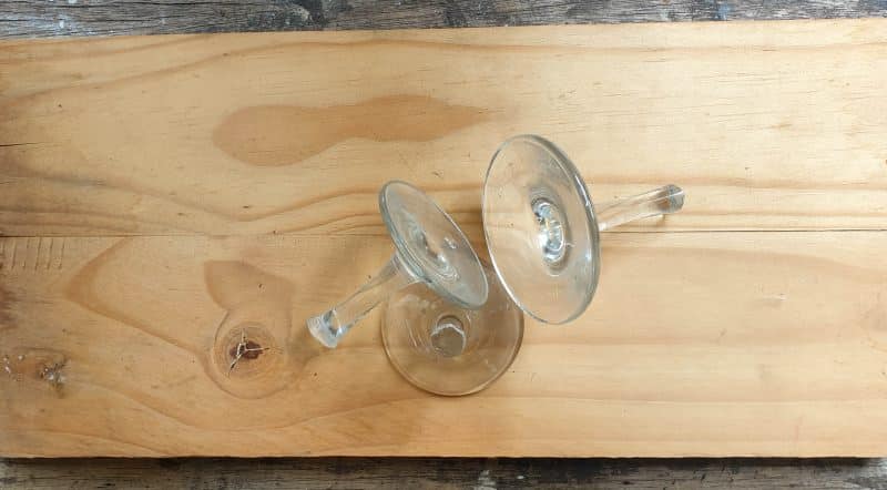 What you need to make a dreamy upcycled pillar candle holder