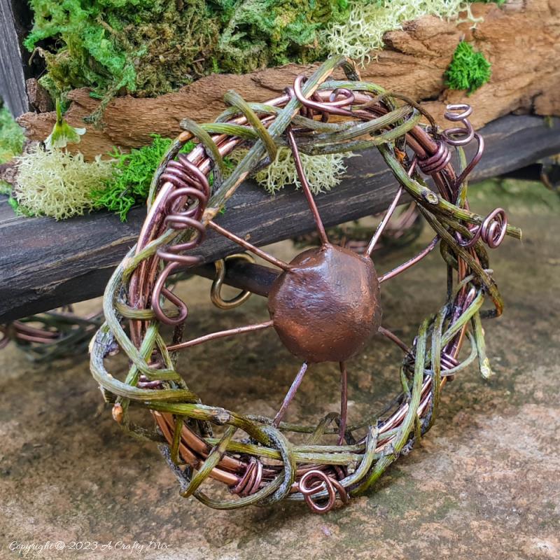 Check out this amazing repurposed tin can fairy Gypsy wagon tutorial! This whimsical creation will add a touch of magic to any garden or outdoor space, and it&rsquo;s perfect for any fairy or Gypsy looking for an adventure. Plus, it's a great way to reduce waste and give new life to throw-away stuff. What do you think of this creative and eco-friendly DIY project? Would you live in a tiny home like this? Get the full tutorial at A Crafty Mix