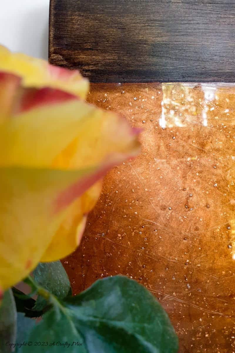 Come join us as we show you how to make this mesmerizing resin platter with lights. She&rsquo;s guaranteed to be the star of your next gathering and will make a dazzling addition to your home decor. Get this free resin project tutorial @ACraftyMix
