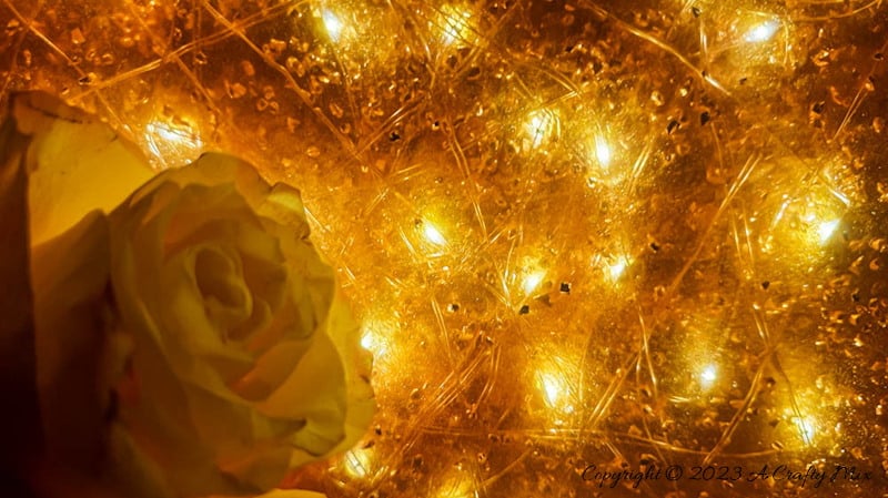 Come join us as we show you how to make this mesmerizing resin platter with lights. She&rsquo;s guaranteed to be the star of your next gathering and will make a dazzling addition to your home decor. Get this free resin project tutorial @ACraftyMix