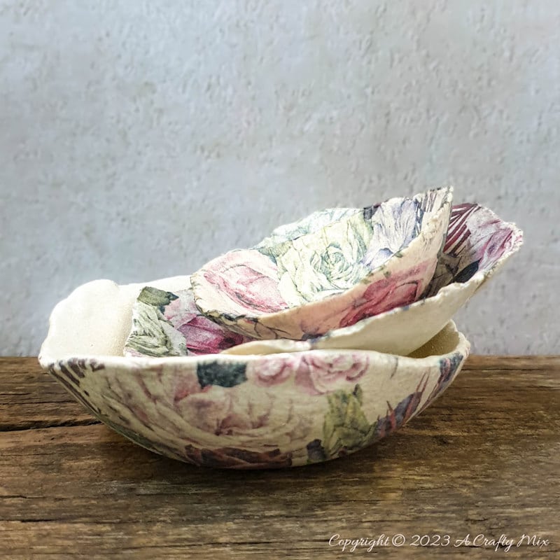 Get ready to unleash your inner artist with these quick and easy clay-baked napkin bowls! Transform simple materials into stunning, budget-friendly decor that will add a touch of handmade charm to your home. Whether you're a crafting pro or a beginner, this step-by-step tutorial will guide you through the process. Grab your clay, and favorite paper napkins, and let's get creative together!