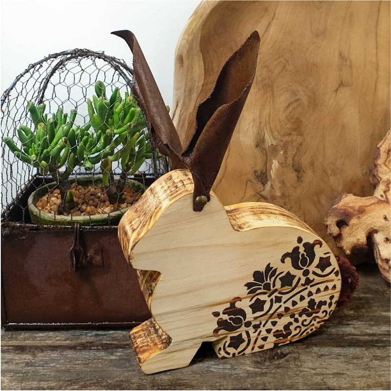 Ever wondered how to create gorgeous designs on scrap wood? Join us on a journey of self-expression as we try out wood burning paste and create a rustic bunny. We share all the lessons learnt and give you tips on how to get the most out of the process. There's even a recipe to make your own paste if you can't find any in stores near you. 