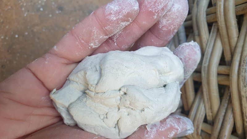 Use craft clay to make the neck