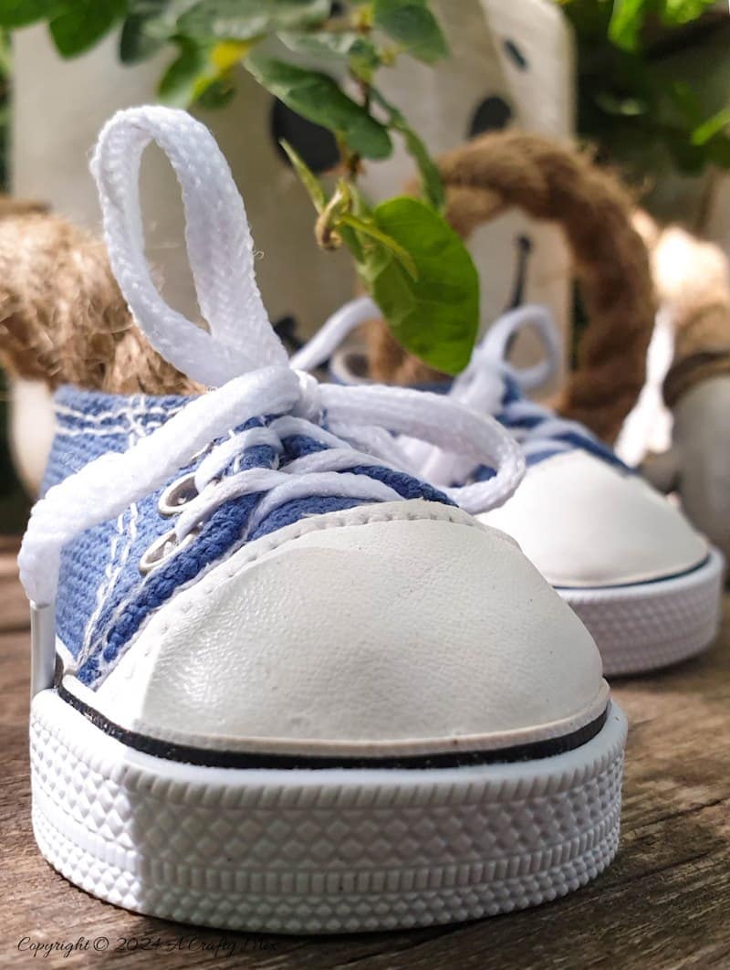 Have we got a fun craft tutorial for you this week! Join us as we share how to make these adorable pot head planters. The step-by-step guide will show you how to dress them up in sneakers and give them little cartoon hands too! They&rsquo;re a great conversation starter and will add a playful vibe to your home or garden decor!