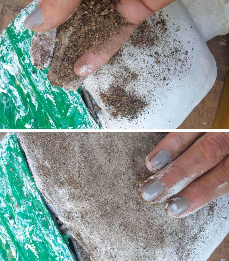 Sprinkle the wet texture paste with garden soil