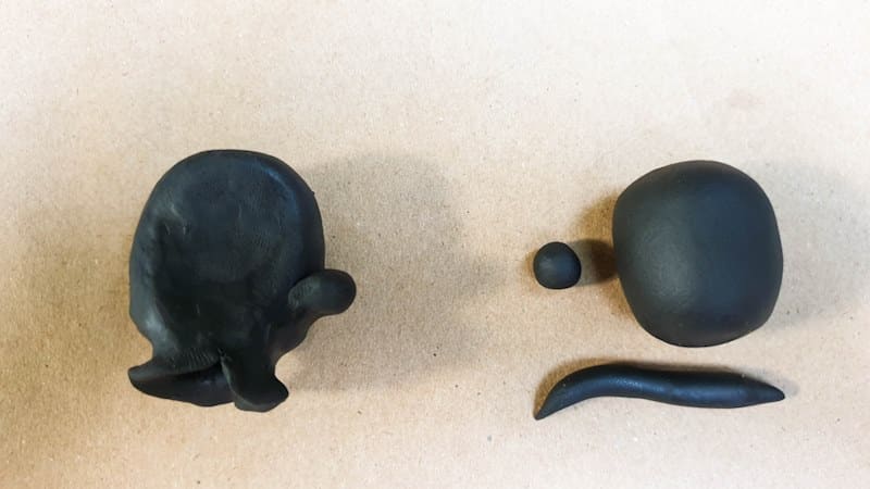 Make small balls for the thumbs