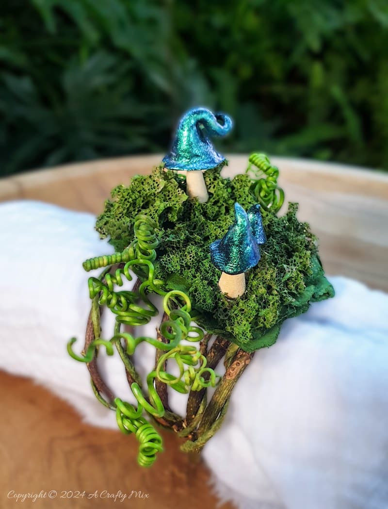 Create your very own lush, fake moss using an unexpected crafting supply: a bath sponge! Yup, you heard right; a squishy, cheap old bath sponge. It's a simple, budget-friendly hack that&rsquo;s quick and easy to do and the moss won&rsquo;t dry out or fade. This tutorial also includes step-by-step instructions to make fairy napkin rings using the bath sponge moss.