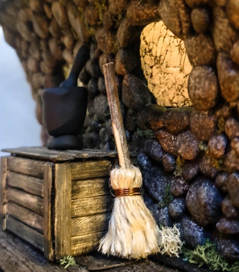 Are you looking for a unique and spooky Halloween decoration idea? Look no further than Baba Yaga's hut on chicken legs! This iconic figure from Slavic folklore is known for her mysterious house that stands on giant chicken legs, and we&rsquo;ll show you how to bring this eerie creation to life using cardboard, clay, and wire.