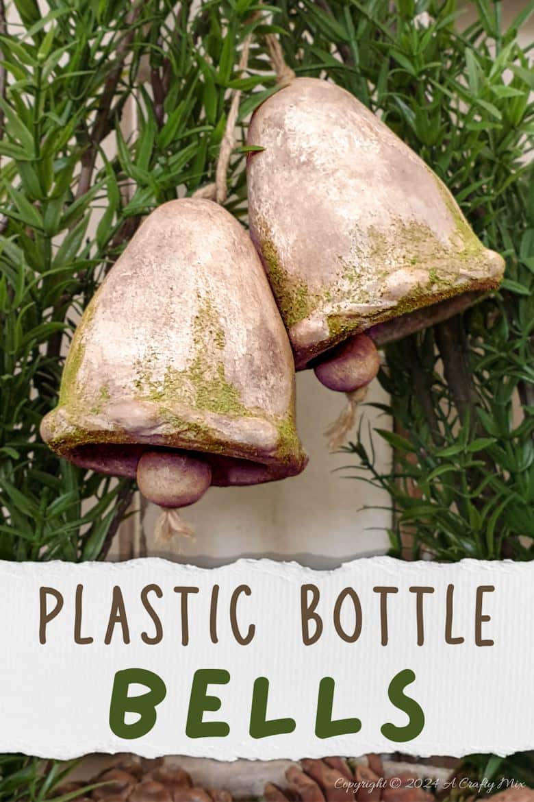 Breathe new life into plastic waste and transform it into festive bells for the holiday season. In this DIY tutorial, we show you how to use clay and paint to upcycle plastic bottles and make these charming, eco-friendly decorative pieces. Inexpensive and easy to make.