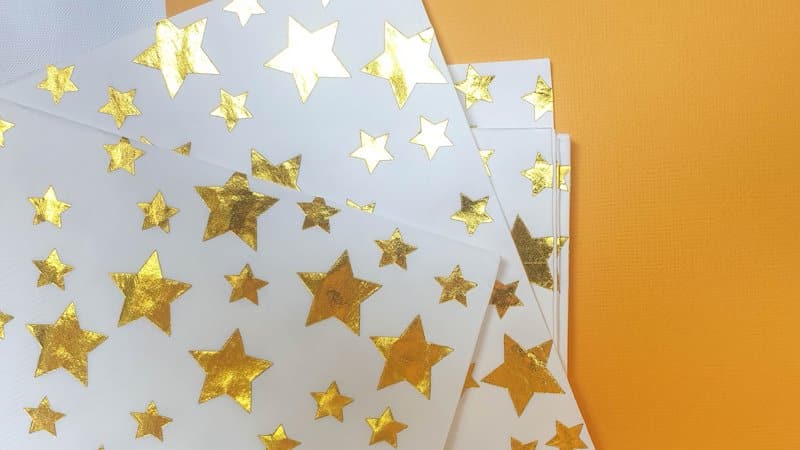 What you need to make elegant paper napkin tabletop trees