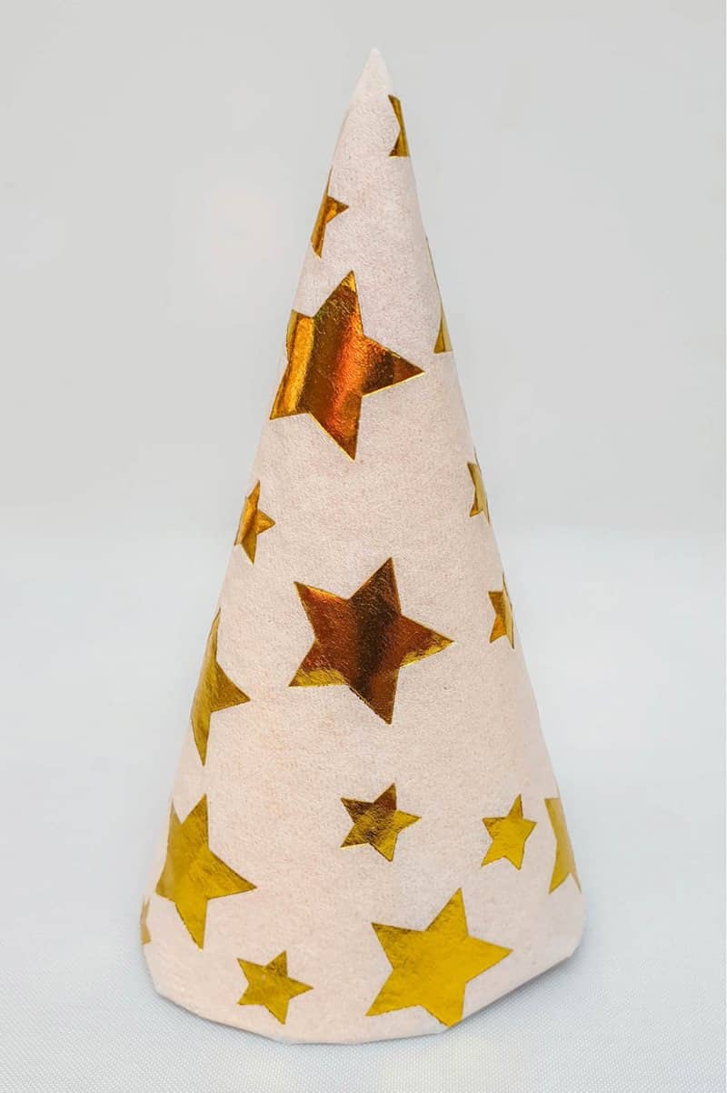 Wrap the gold printed paper napkin around the cone