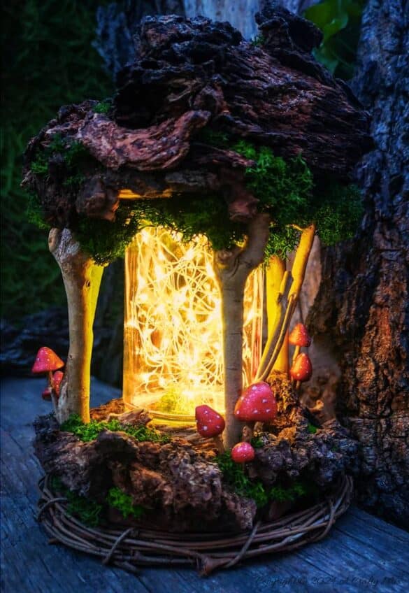 Get ready to enter a world of enchantment as we craft a one-of-a-kind fairy lantern using foraged finds. We’ll show you how to build a whimsical and enchanting lantern that captures the essence of the forest from scratch. Whether you're looking to add a little magic to your decor or just get closer to nature, this simple tutorial will take you through the entire process.