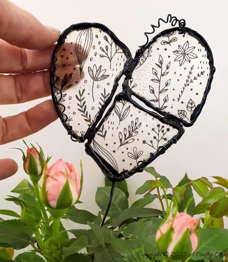 Unleash your inner creative genius. We&rsquo;ll show you an easy and, dare I say, mind-blowing technique that turns simple napkins into faux leaded glass art. Perfect for DIY crafts, home decor, and gifts.