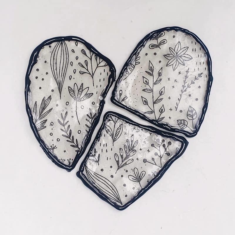 Unleash your inner creative genius. We&rsquo;ll show you an easy and, dare I say, mind-blowing technique that turns simple napkins into faux leaded glass art. Perfect for DIY crafts, home decor, and gifts.