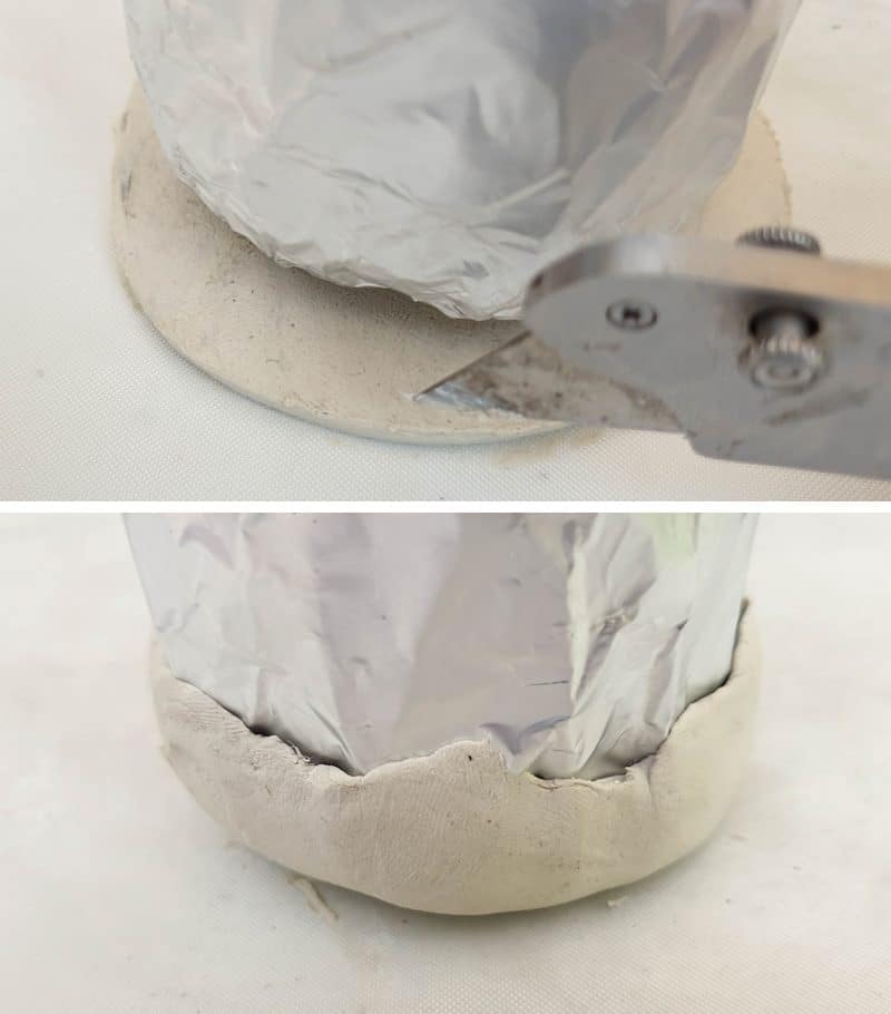 Add a layer of clay to the bottom of the vase = Part 2