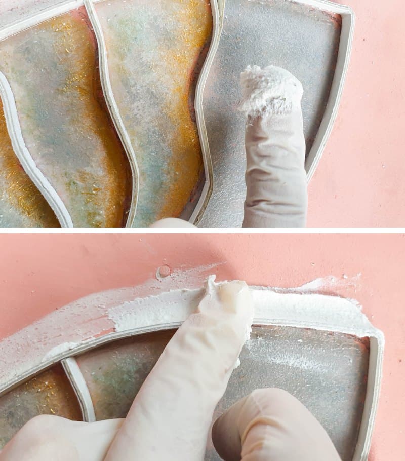 Hide the cardboard borders with texture paste