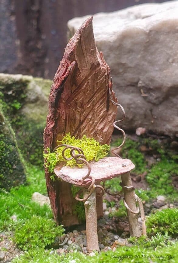 Bring a touch of magic to your fairy garden with this quick and easy tutorial! 🧚‍♀️ Using eco-friendly materials, we’ll show you how to create a charming wood chip fairy chair for your tiny, enchanted guests. 🌿 The perfect whimsical project that only takes an hour to make. 📌 Save this pin for step-by-step instructions, and don't forget to follow us for more enchanting DIY ideas.