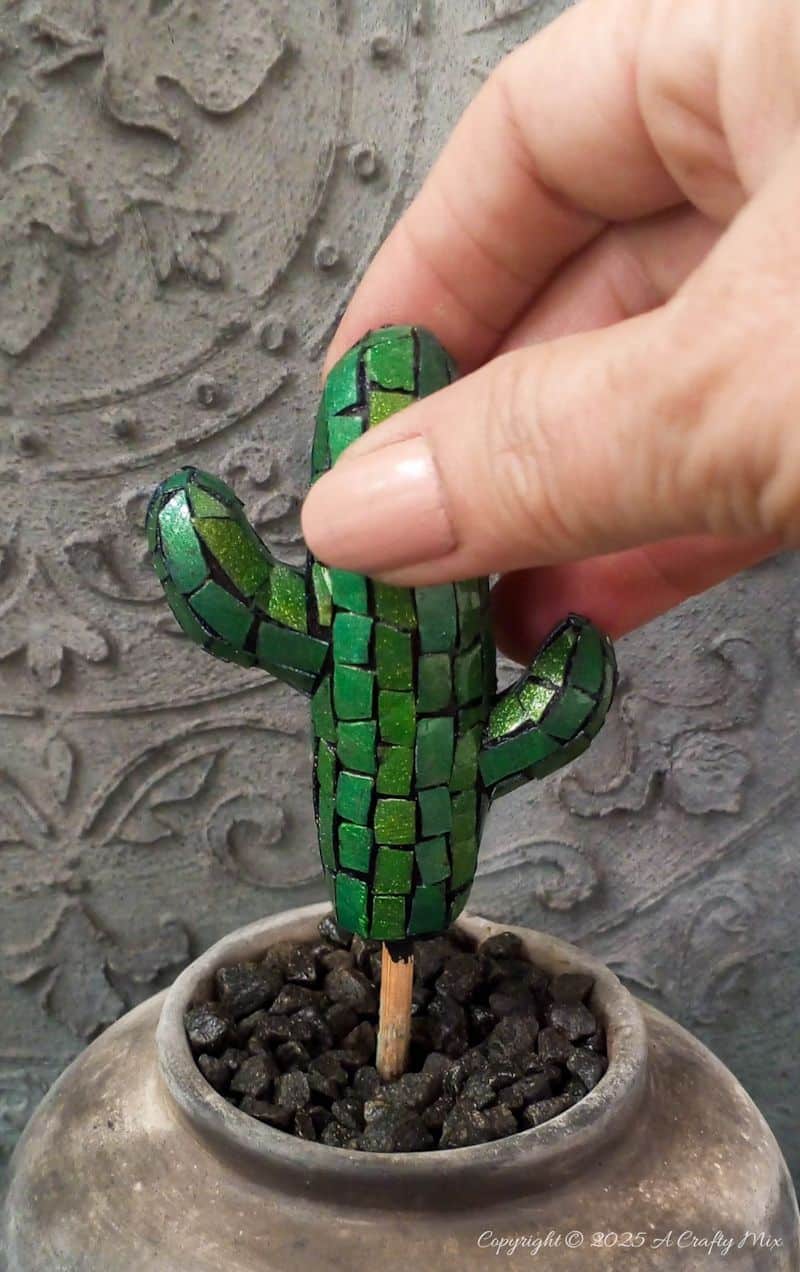 Create a stunning DIY eggshell mosaic-perfect for beginners and seasoned crafters alike. This step-by-step guide shows you how to paint, seal, and arrange eggshell fragments into beautiful upcycled home d&eacute;cor. No grout or special tools needed. Try this easy mosaic craft and add a touch of whimsy to your space.