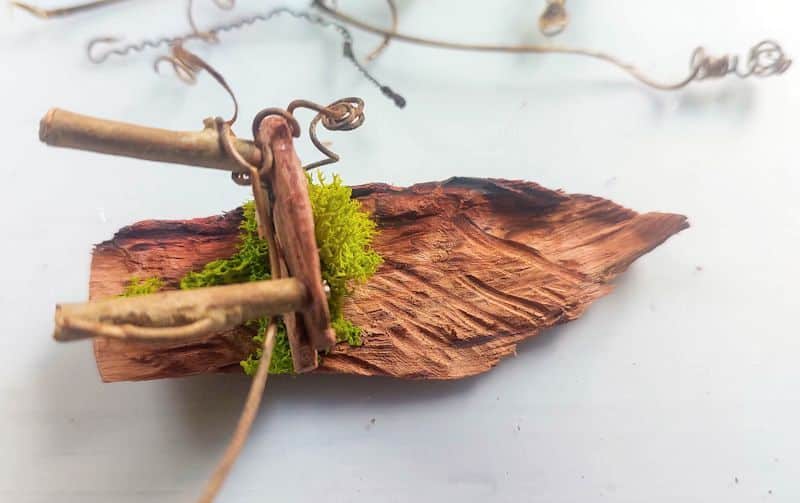 Bring a touch of magic to your fairy garden with this quick and easy tutorial! 🧚&zwj;♀️ Using eco-friendly materials, we&rsquo;ll show you how to create a charming wood chip fairy chair for your tiny, enchanted guests. 🌿 The perfect whimsical project that only takes an hour to make. 📌 Save this pin for step-by-step instructions, and don't forget to follow us for more enchanting DIY ideas.