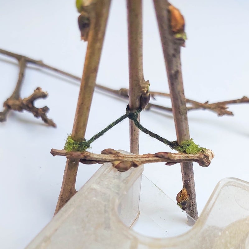 Leave the glue to dry