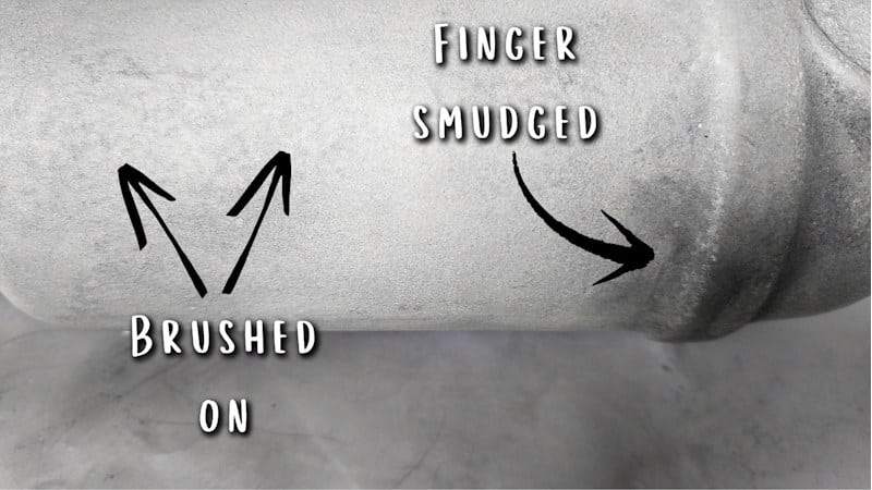 A comparison of what the effect looks like if you use your finger vs. using a brush.