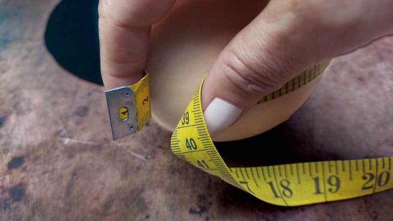 Measure the witch's head