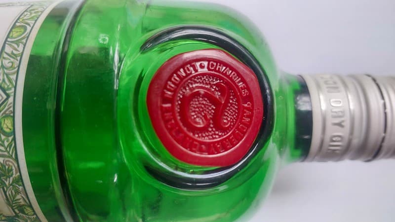 Close up of the stamp on the bottle