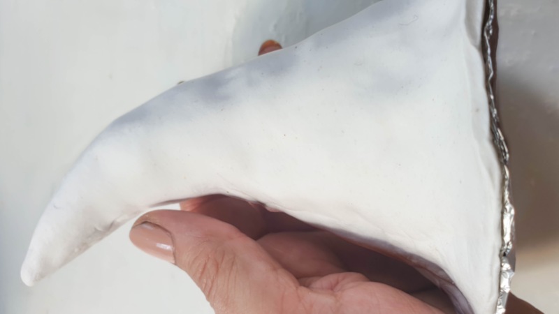 Wrap clay foam around the tin foil mushroom base