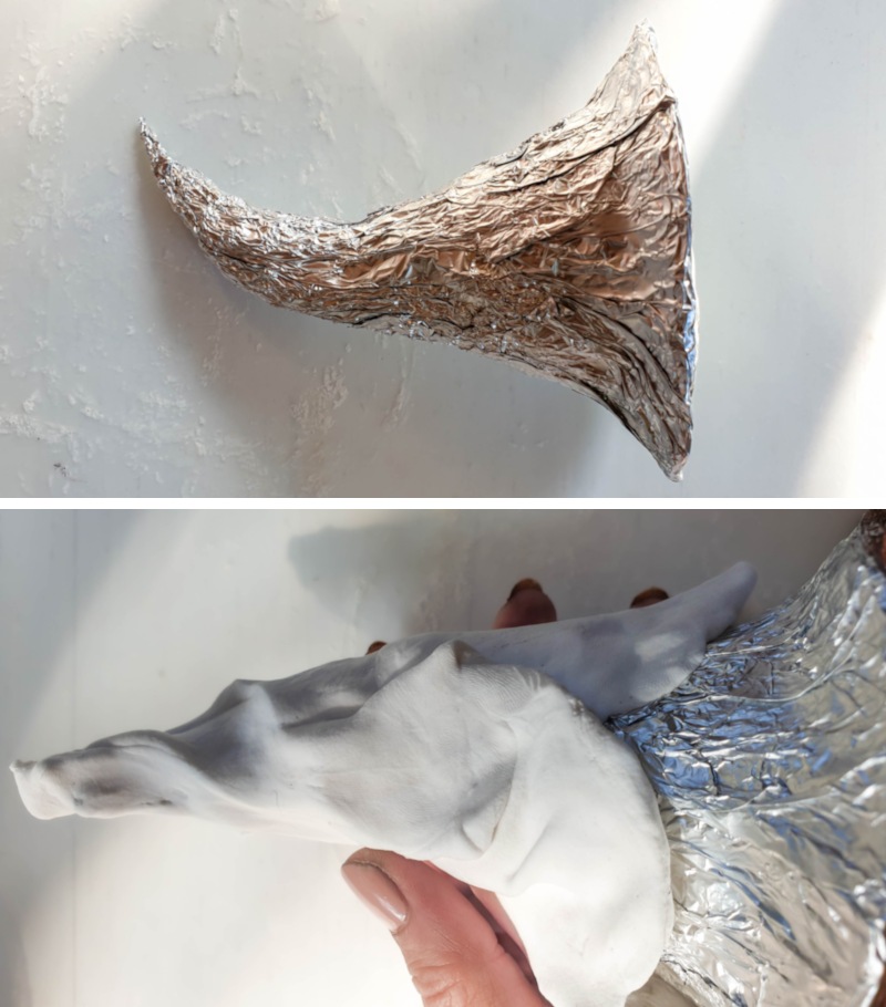 Wrap the foil mushroom base in foam clay