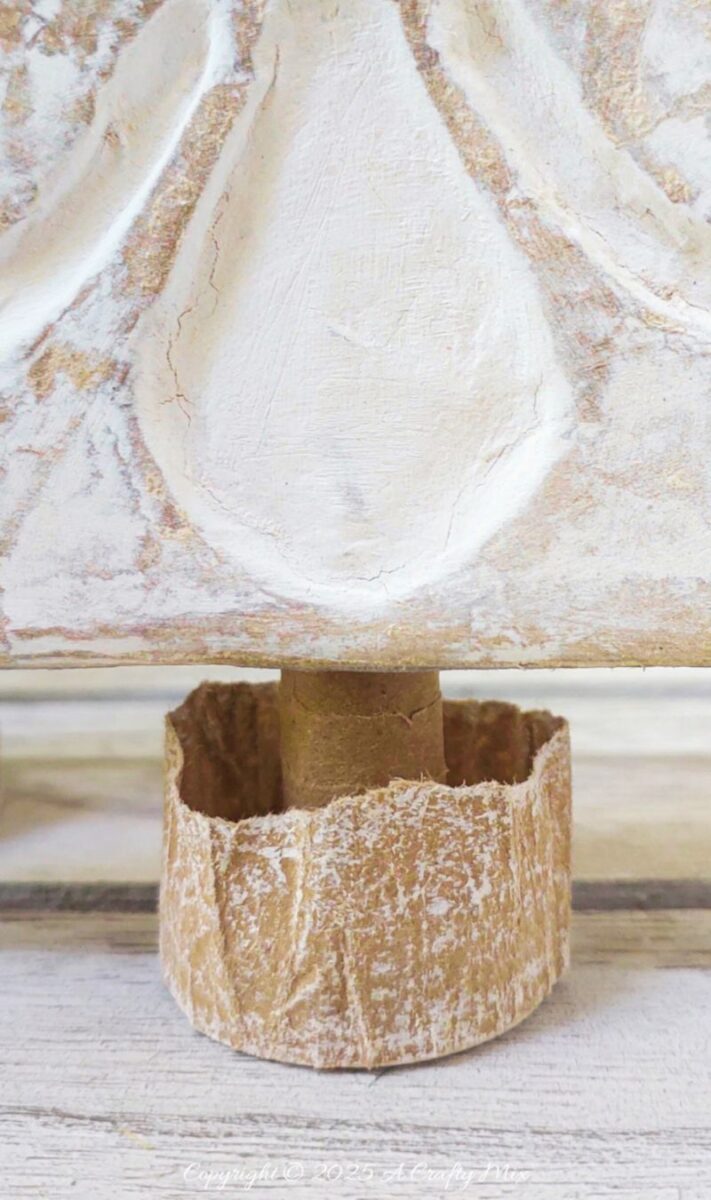 Create handmade holiday memories by transforming throwaway items into beautiful Bali-inspired tabletop Christmas trees. This easy to follow tutorial will show you how to mimic the look of exotic carved wood. It&rsquo;s a budget-friendly, eco-conscious way to bring sustainable, island-inspired charm to your festive d&eacute;cor.