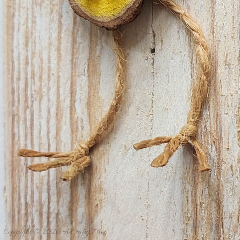 Ready for a quick weekend craft project? These Wood Slice Chickens, with their scruffy feathers and dangly legs, are kid approved, inexpensive, and easy to customize. They&rsquo;re perfect for adding something bright and quirky to your rustic spring d&eacute;cor