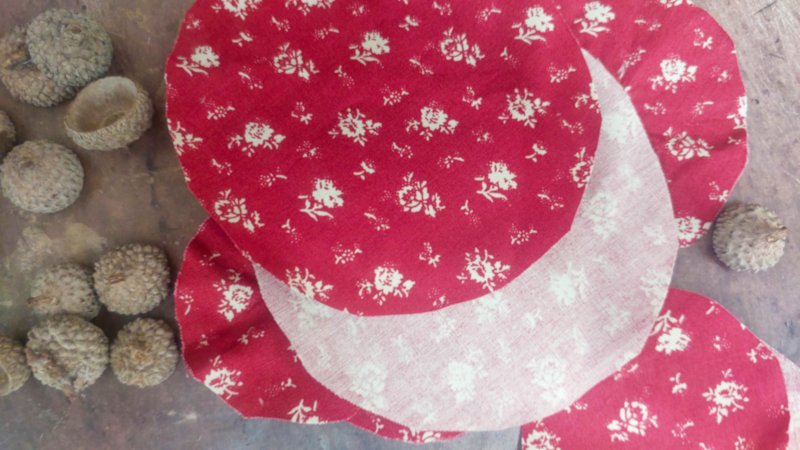 Different fabric circles in varying sizes