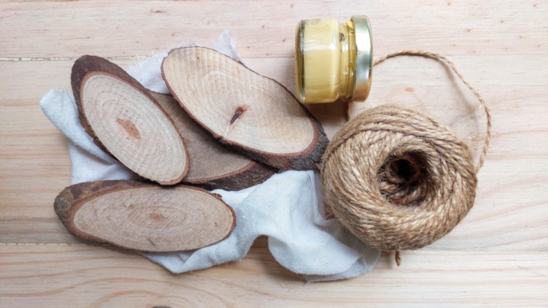 What I used to make wood slice chickens