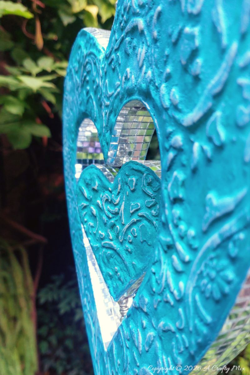 If you love upcycling, this cardboard heart wind spinner project shows how to turn leftover boxes into a unique hanging decoration that catches the light and creates fairy-like reflections everywhere.