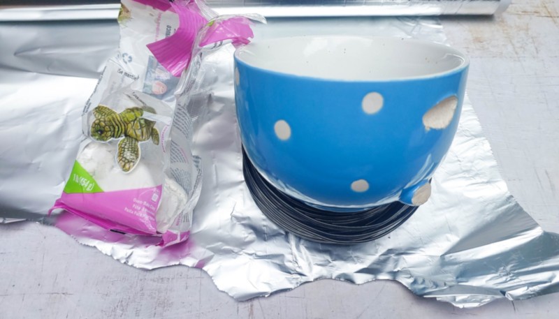 What you need to make a fantasy planter using a broken mug