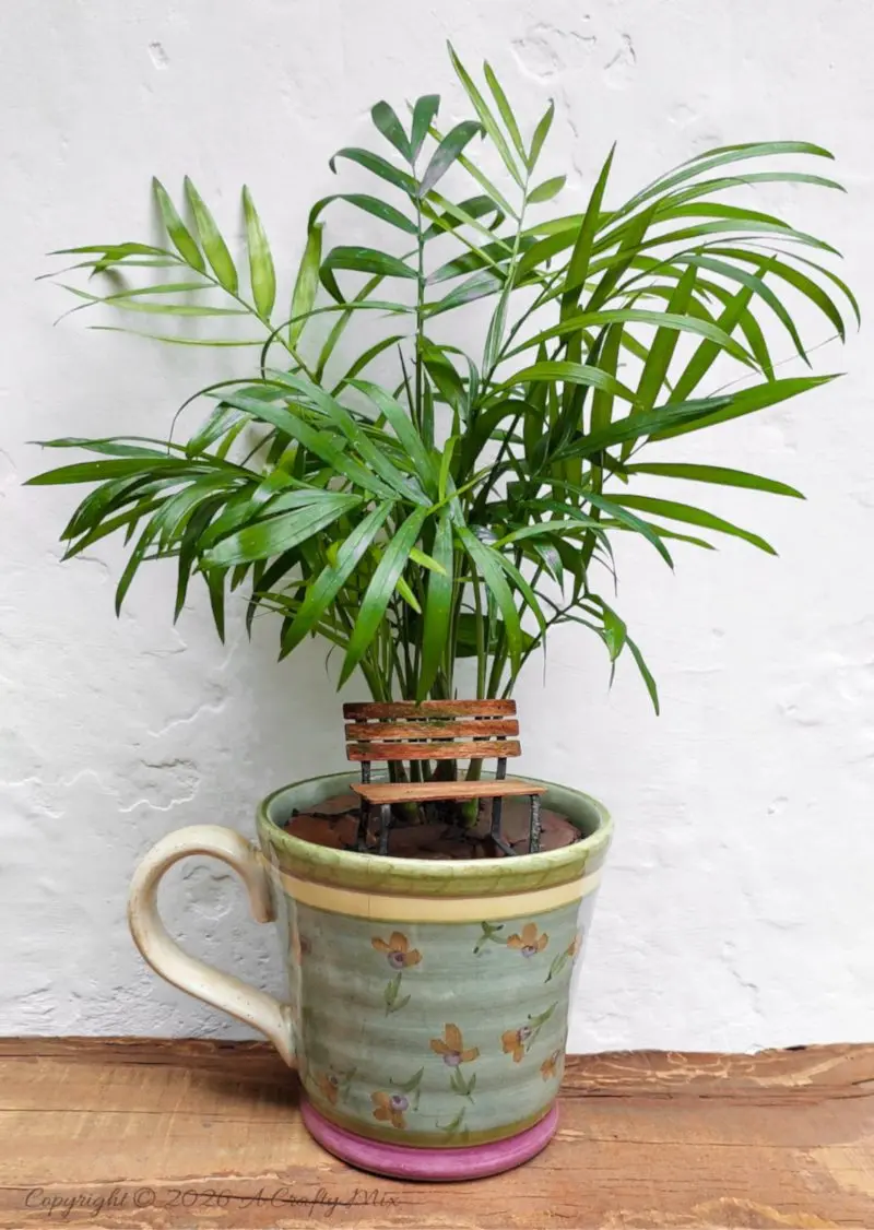 Want to add something special to your fairy garden? This miniature park bench DIY is the answer. Made from simple supplies like wire and wooden stirrers, this tiny bench brings instant whimsy to succulent planters, desk gardens, or any miniature display. The tutorial includes a helpful video and tips for customizing your bench. Ready to create a little magic? Click for the free tutorial.