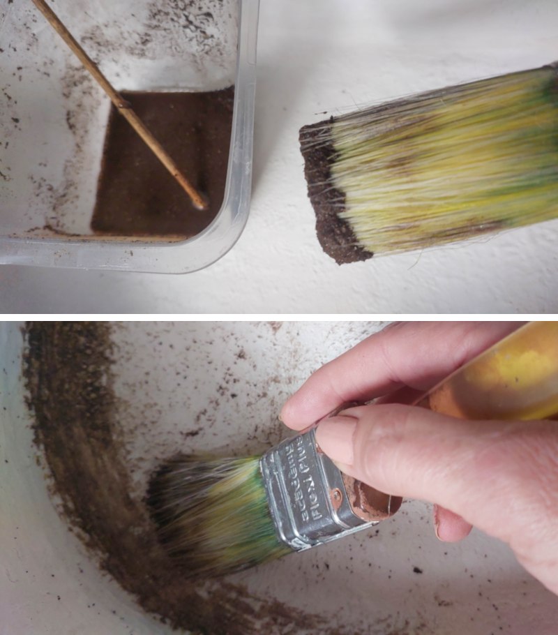 Mix the soil with water and paint it all over the sarcophagus